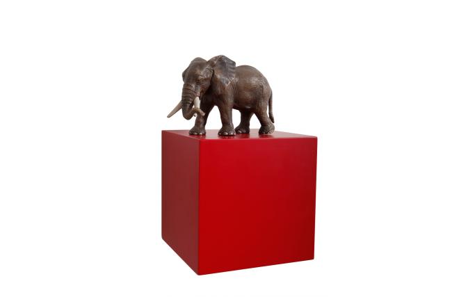 Etag&egrave;re murale design rouge CUBIK