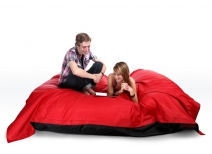 Pouf g&eacute;ant design bicolore noir et rouge FAMILY MILIBAG 