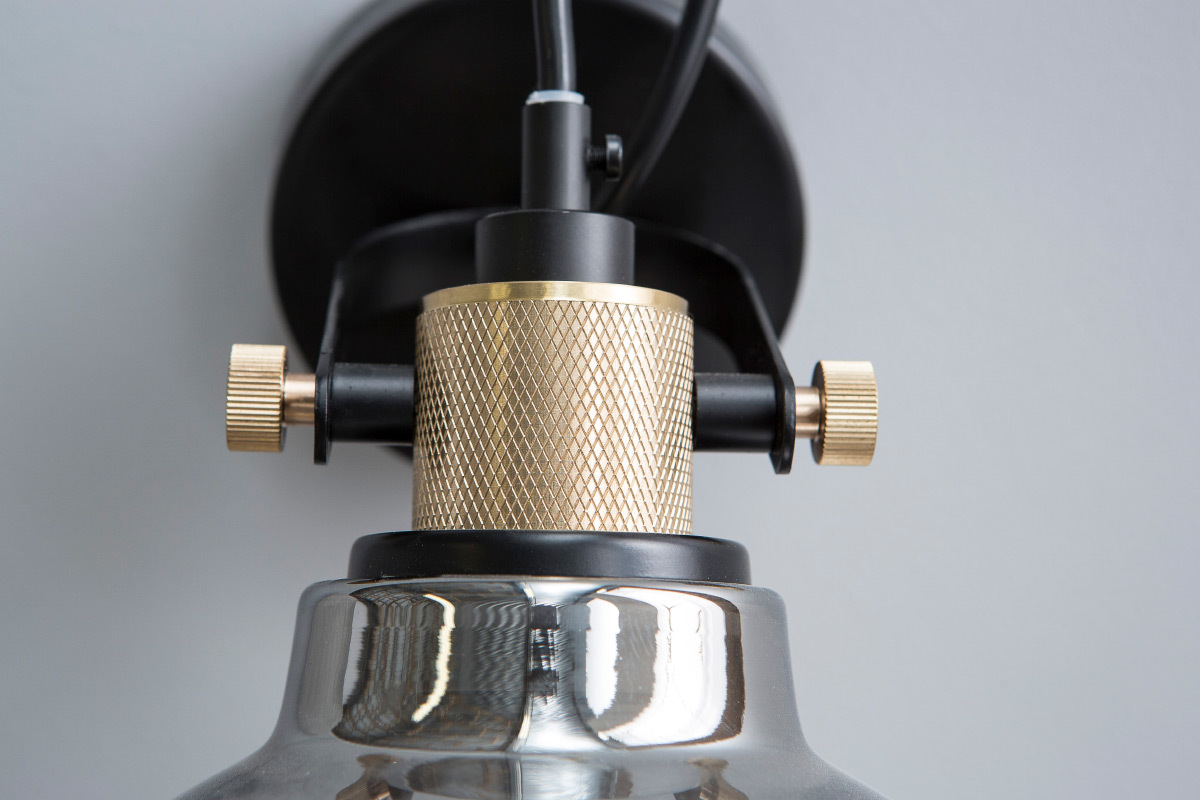 Applique murale design verre transparent fum� AMSTRONG