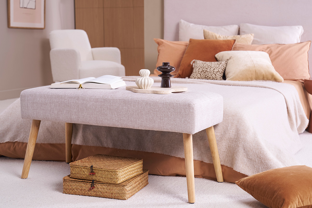 Banc scandinave capitonn en tissu effet velours textur beige et bois clair L96 cm GUESTA