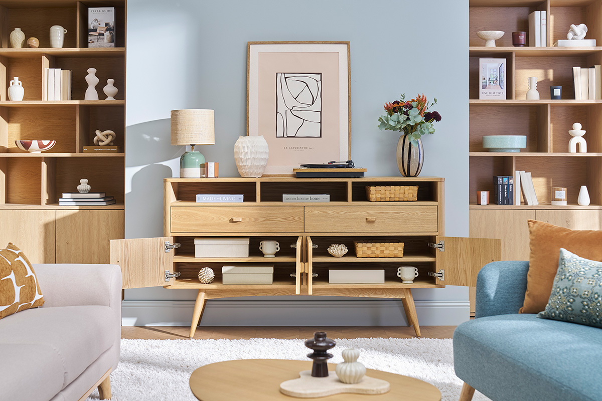 Buffet vintage en bois clair 4 portes 2 tiroirs L160 cm NORDECO