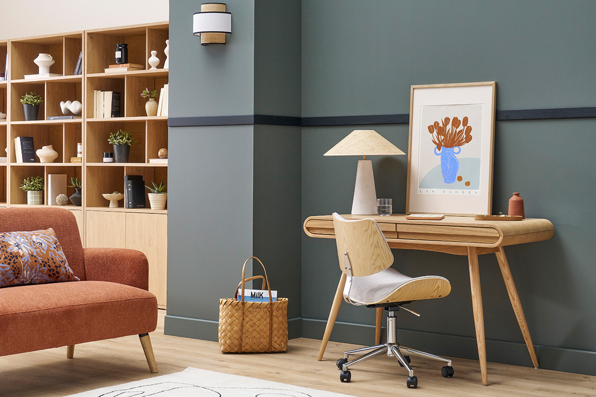 Bureau avec rangements 2 tiroirs scandinave bois clair et blanc L120 cm BJORG