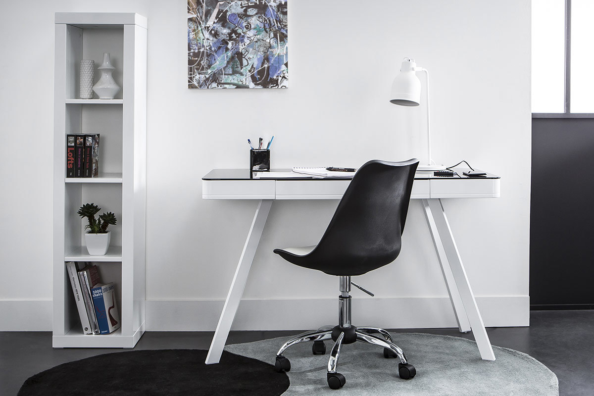 Bureau connect� multim�dia en verre noir et m�tal blanc CLEVER