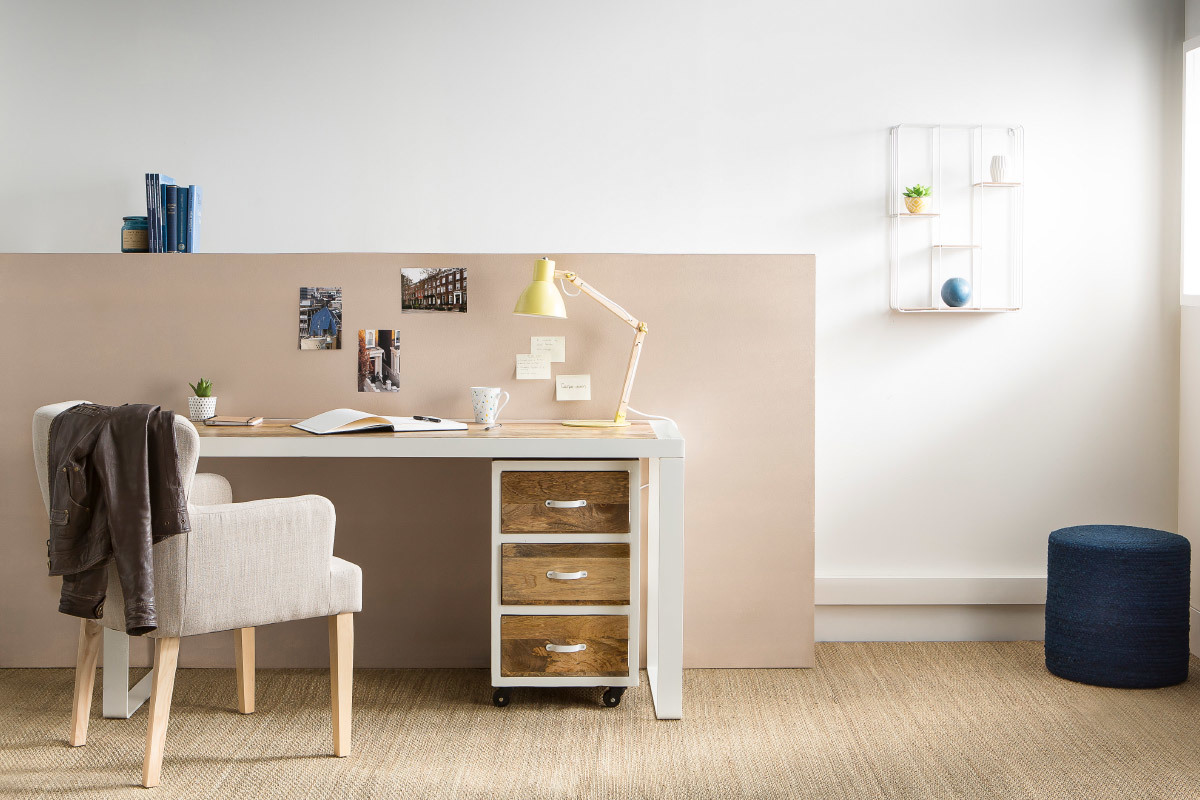 Bureau en manguier massif et mtal blanc L153 cm PUKKA