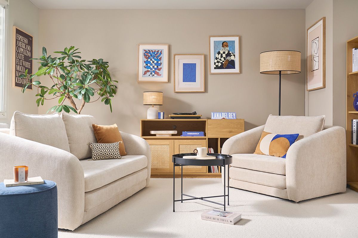 Canap� convertible 2 places en tissu effet velours textur� beige MAHAUT