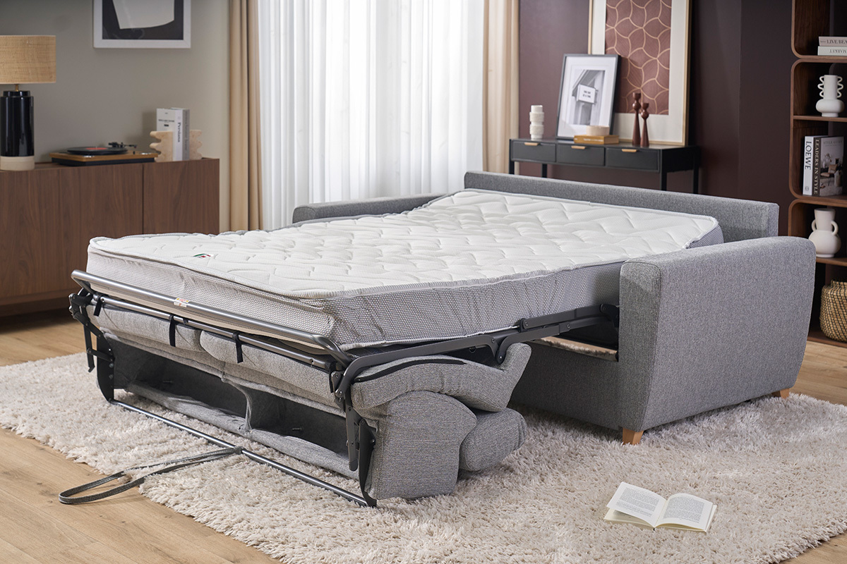 Canap� convertible avec t�ti�res ajustables 3 places en tissu gris et bois clair et matelas 18 cm GOYA