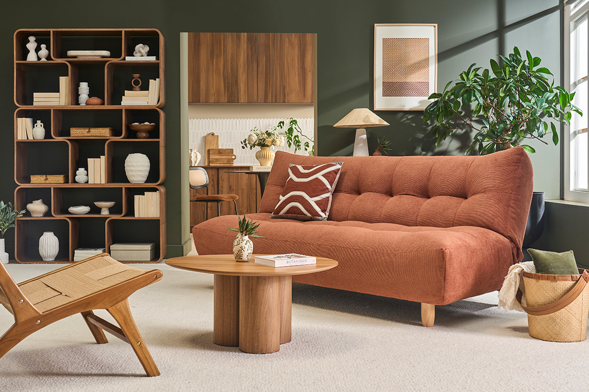 Canap� convertible scandinave 3 places en tissu chenille terre br�l�e et bois clair YUMI