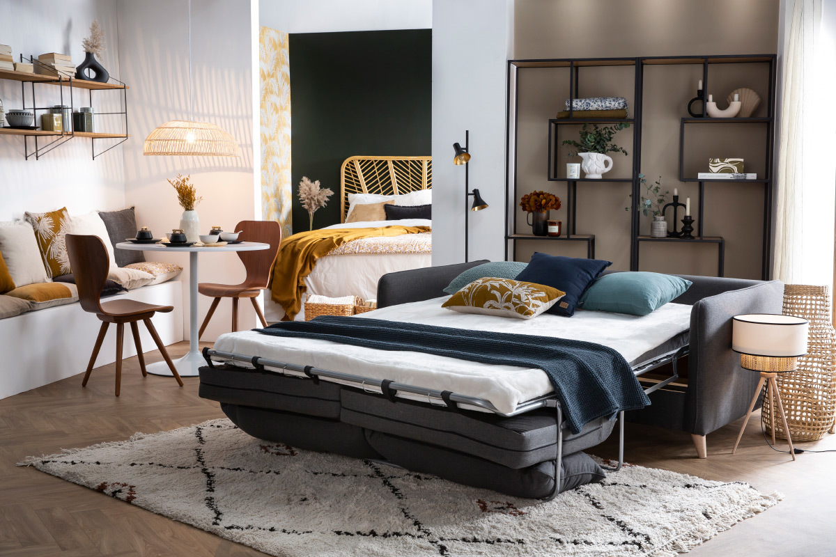 Canap� convertible scandinave 3 places en tissu gris anthracite et bois clair GUILTY