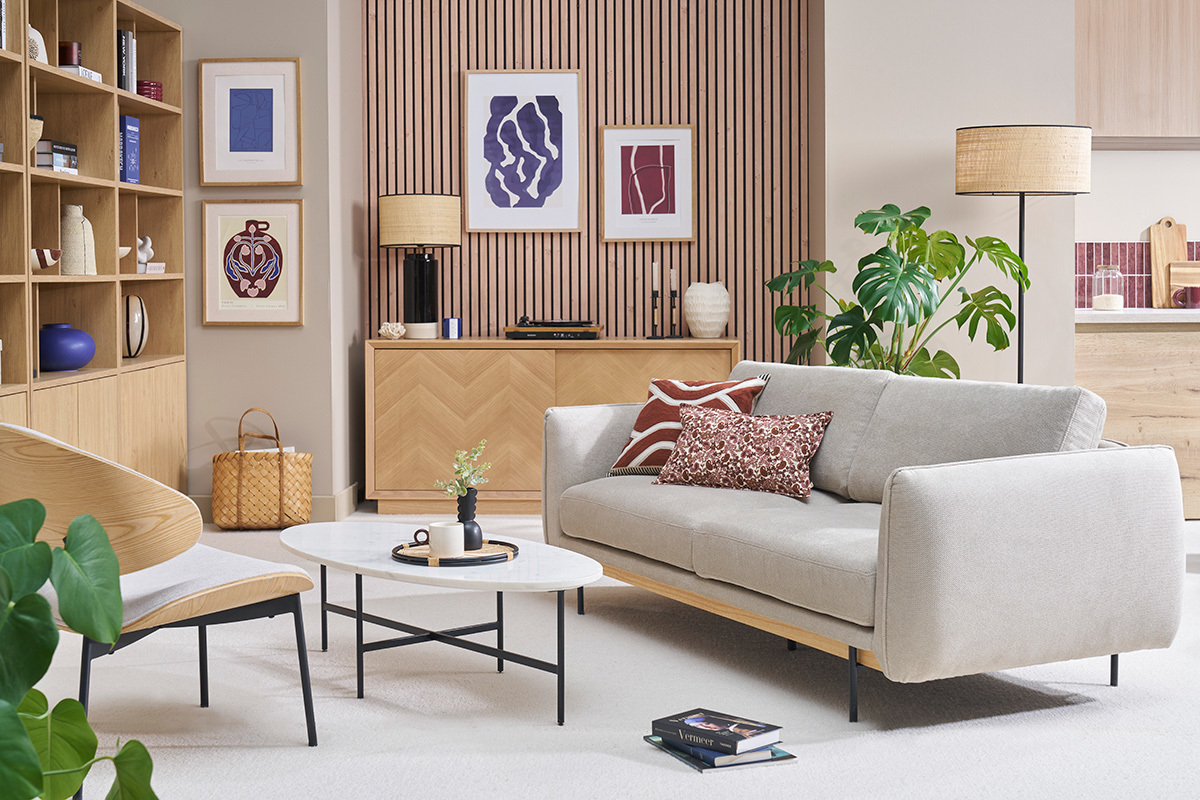 Canap� design 3 places en tissu chenille beige et m�tal noir TODD