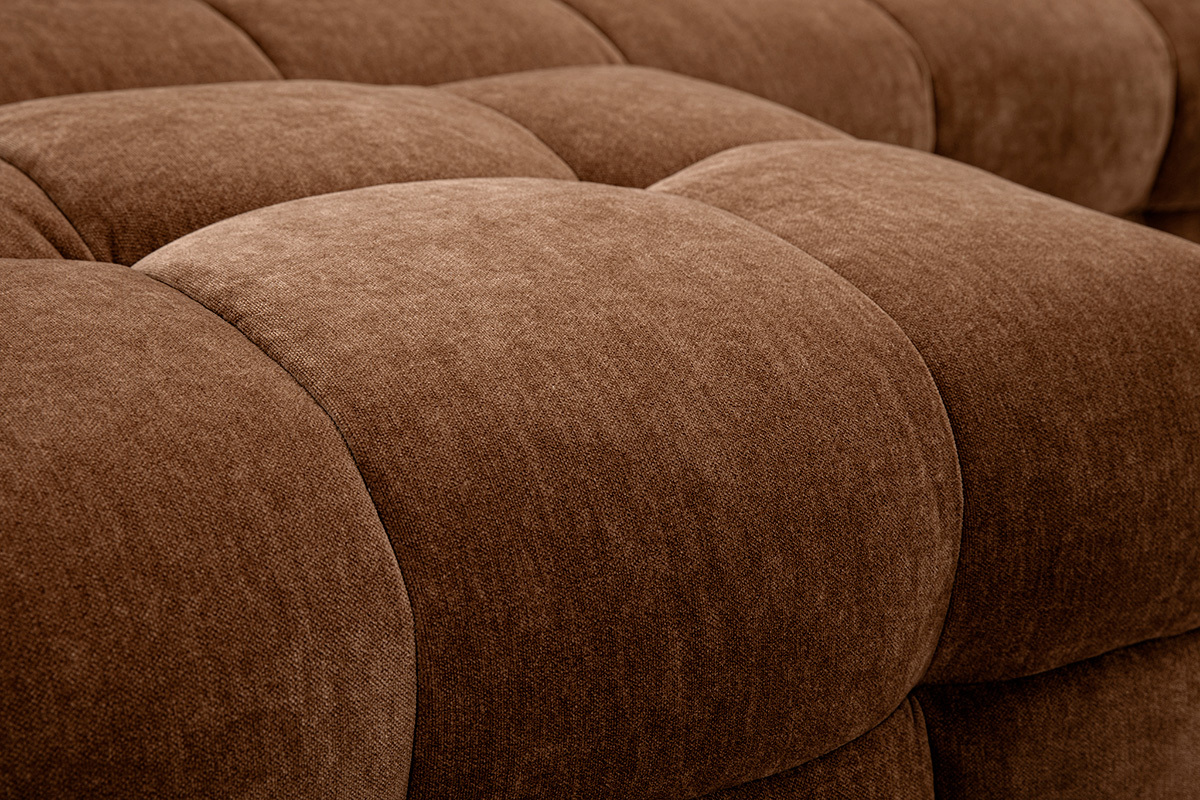 Canap design 3 places et repose-pieds en tissu effet velours marron noisette CORTO