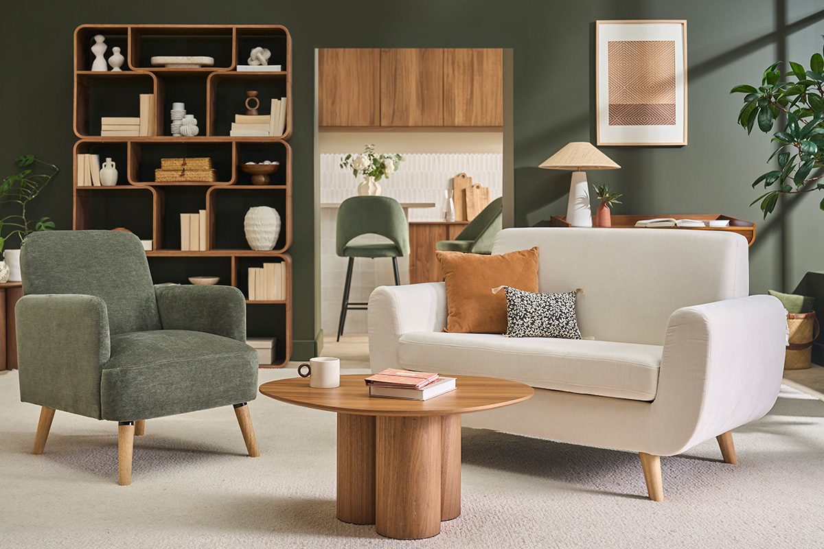 Canap� scandinave 2 places en tissu beige et bois clair PURE