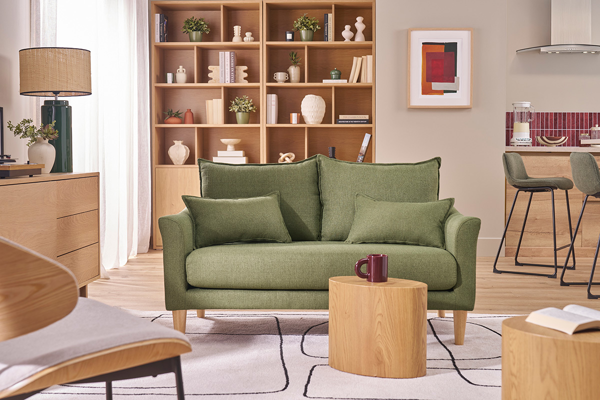 Canap� scandinave 2 places en tissu vert kaki et bois clair KATE