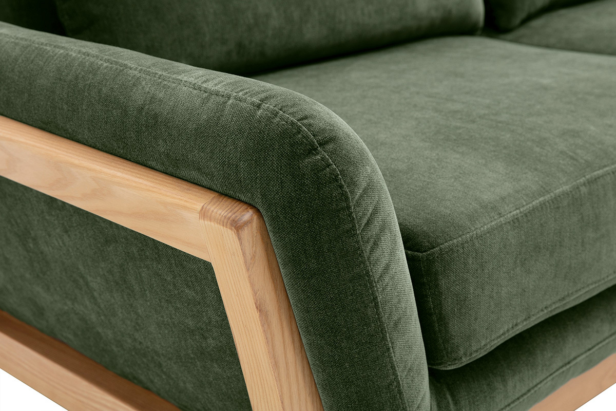 Canap� scandinave 3 places en tissu effet velours vert kaki et bois clair YOKO