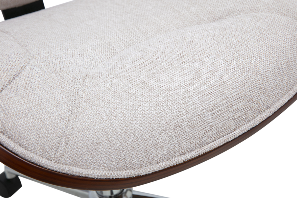 Chaise de bureau � roulettes design en tissu effet velours textur� beige, bois fonc� et acier chrom� YORKE