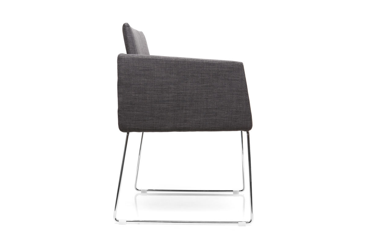 Chaise design en tissu gris et acier chrom� NEORA