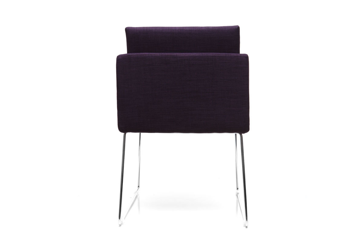 Chaise design en tissu violet et acier chrom� NEORA
