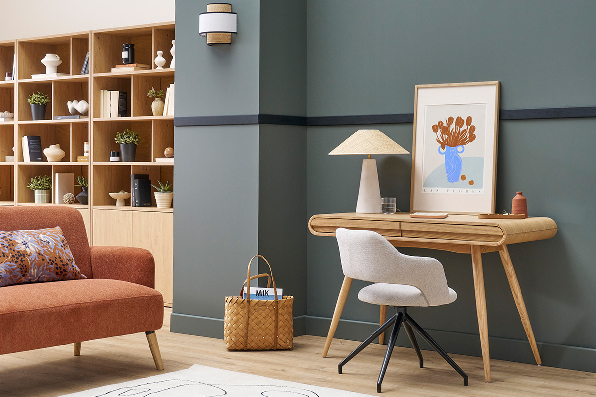 Chaise pivotante 360� en tissu effet velours textur� beige et m�tal noir JESSY