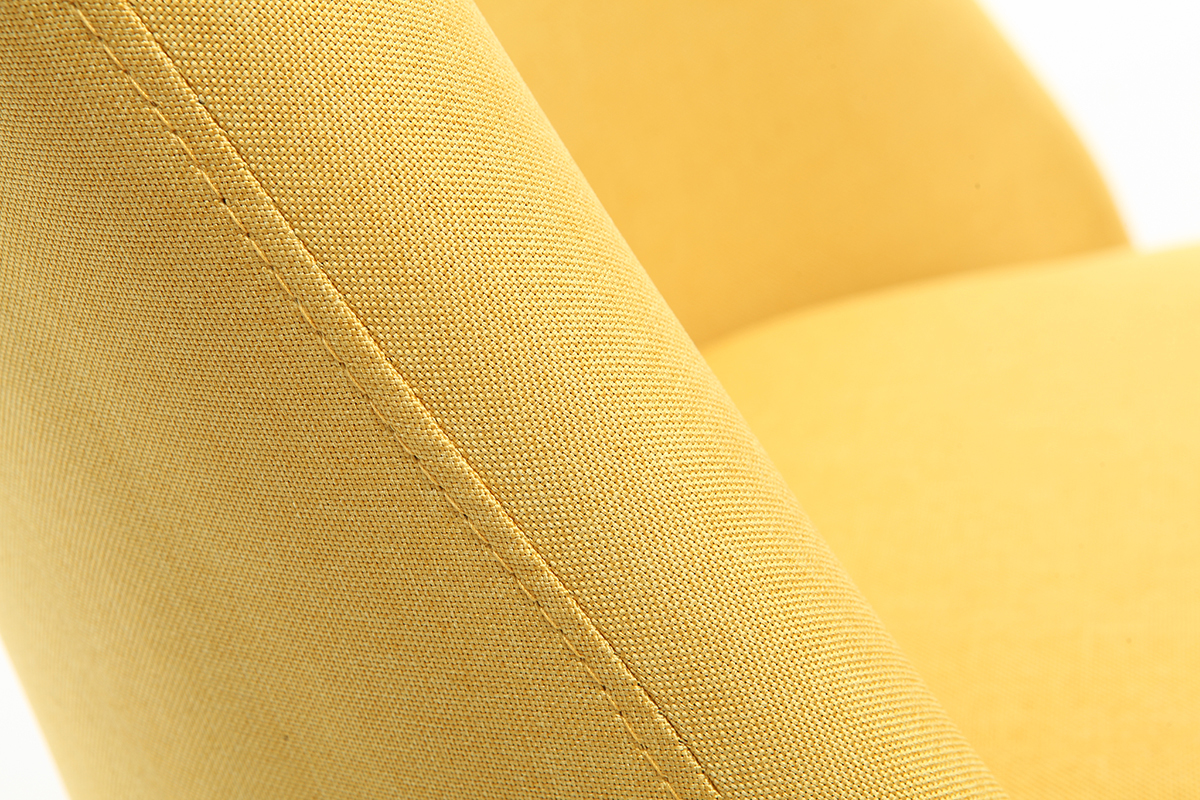 Chaise scandinave en tissu jaune et bois clair LIV