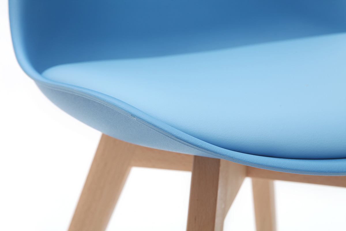 Chaises design bleu ciel avec pieds bois clair (lot de 2) PAULINE