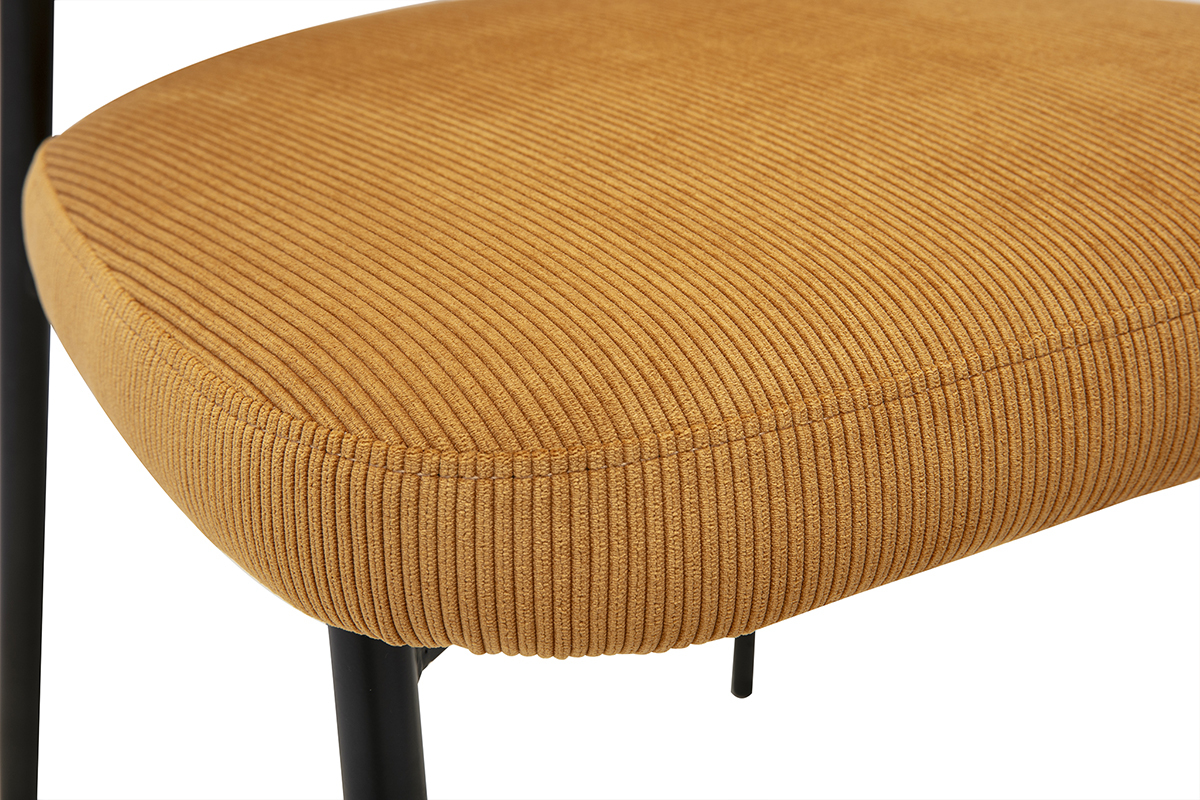 Chaises en tissu velours c�tel� jaune curry et m�tal noir (lot de 2) BREKA