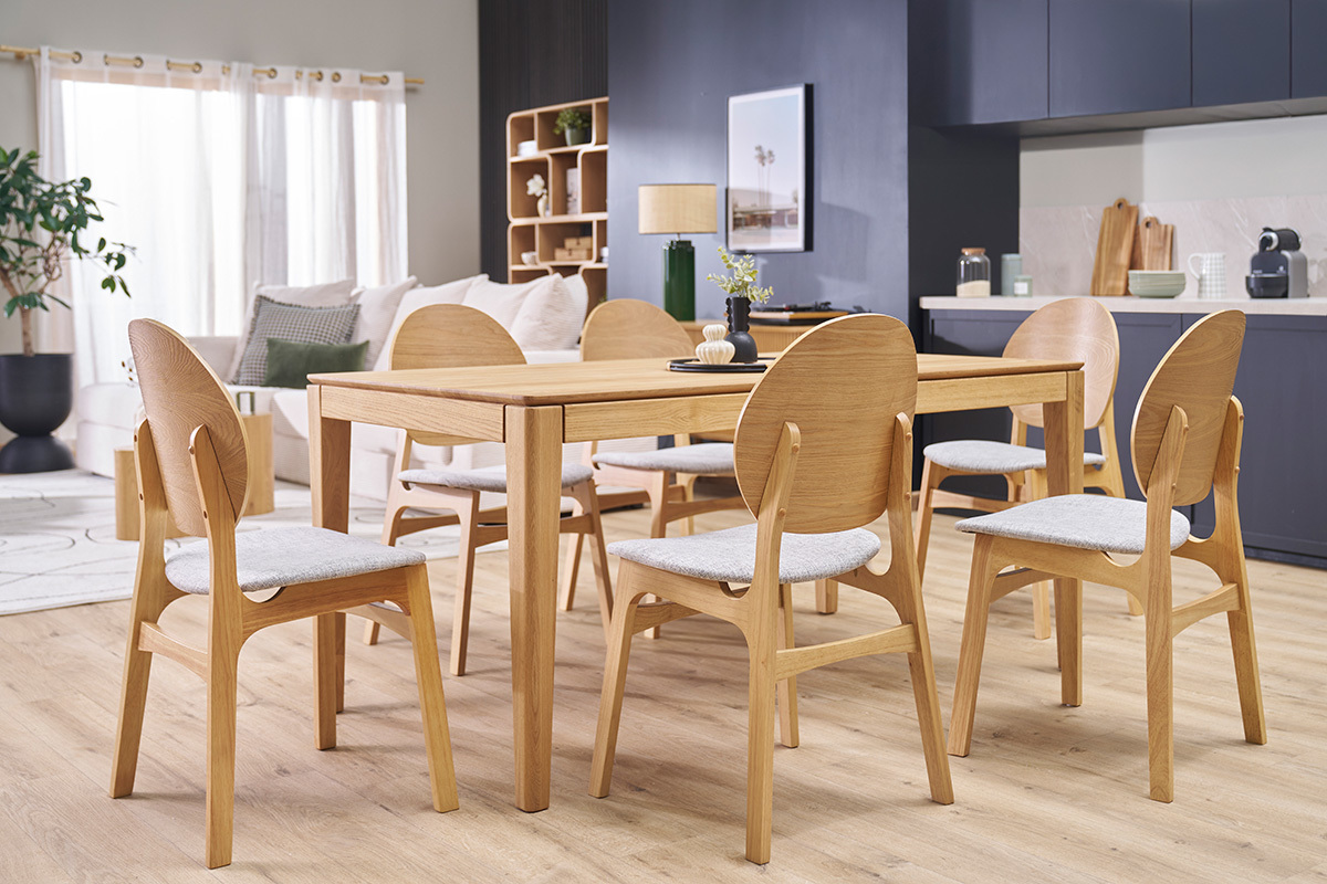 Chaises scandinaves en bois fonc� et tissu gris clair (lot de 2) ELTON