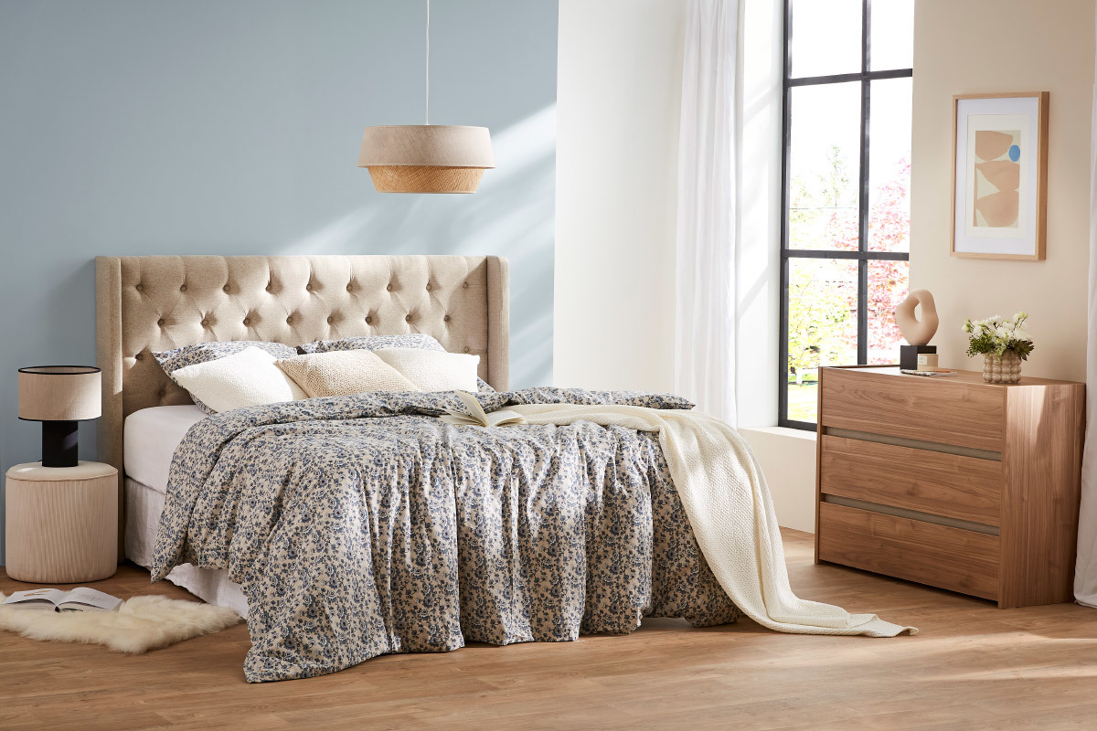 Commode design bois foncé 3 tiroirs L111 cm ODE