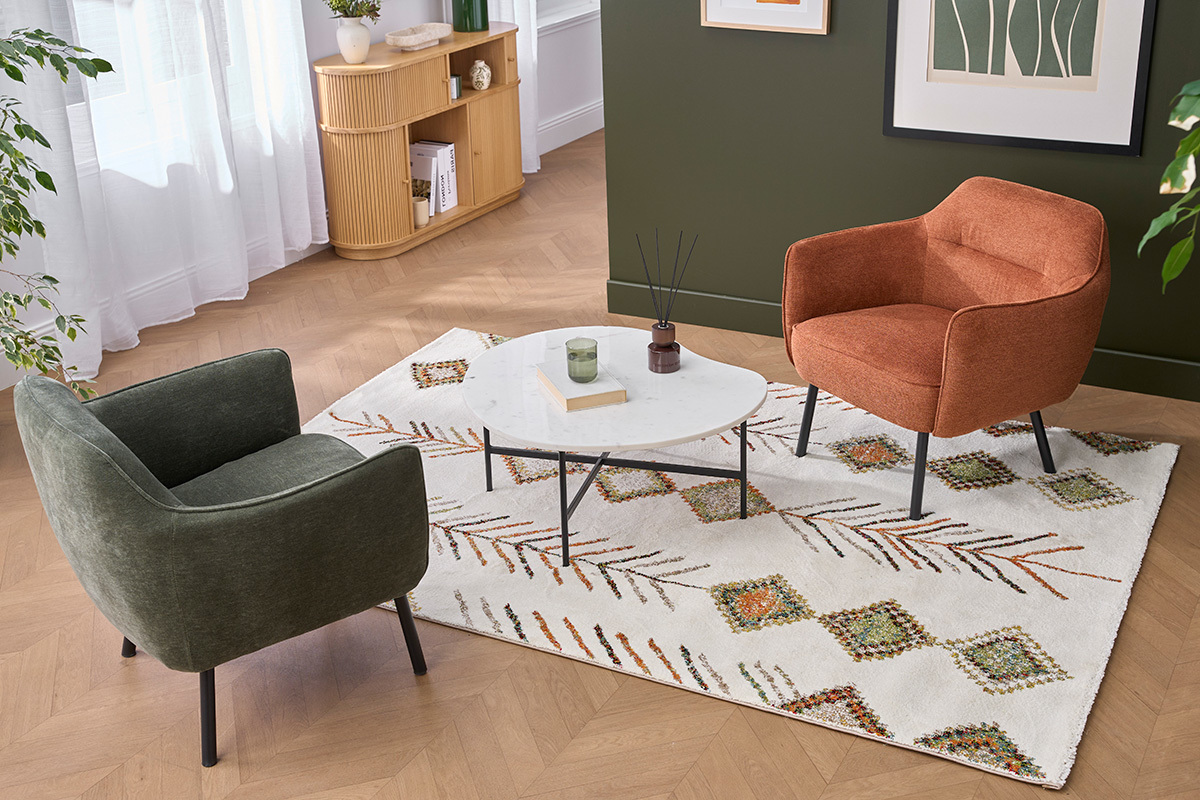 Fauteuil design en tissu effet velours vert kaki et m�tal noir LAURENS