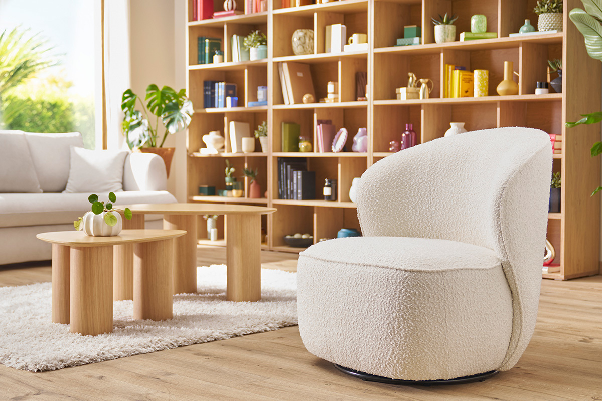 Fauteuil design pivotant en tissu velours c�tel� vert kaki AMBER