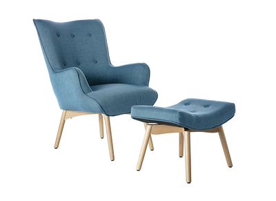 Fauteuil design scandinave et son repose pied bleu p&eacute;trole et bois clair BRISTOL