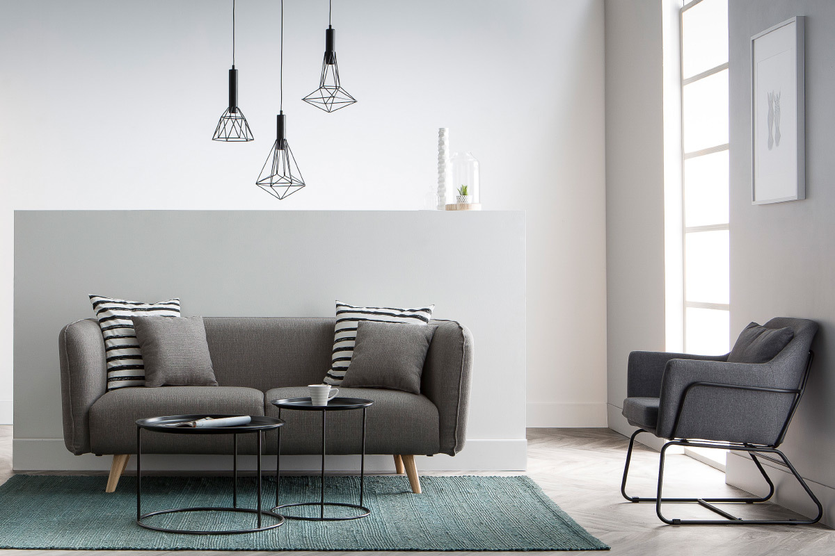 Fauteuil design tissu bleu fonc� et structure m�tal noir MONROE