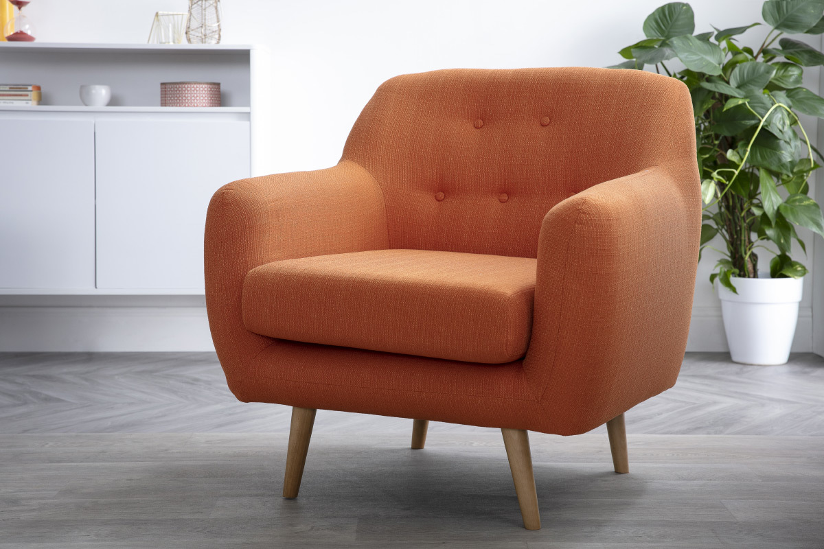 Fauteuil design tissu orange pieds bois clair OLAF