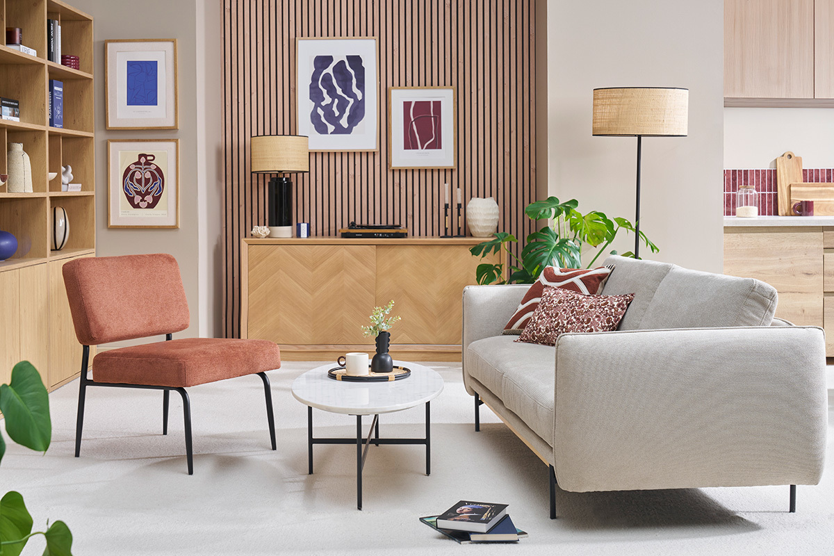 Fauteuil en tissu chenille terre br�l�e et m�tal noir VEDANA