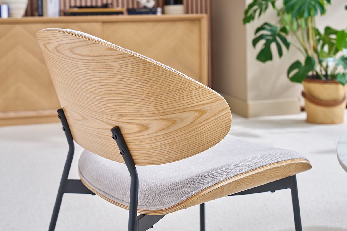 Fauteuil en tissu effet velours textur� beige, bois clair et m�tal noir FABULO