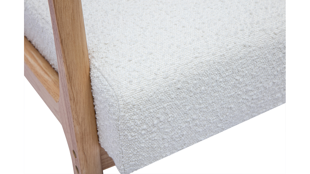 Fauteuil scandinave en tissu effet laine boucle blanc et bois clair massif DERRY