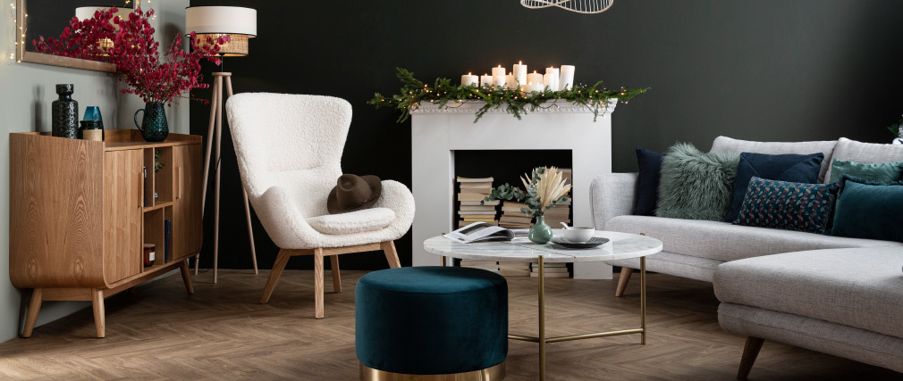 Fauteuil scandinave tissu blanc effet laine boucl�e et bois ESKUA