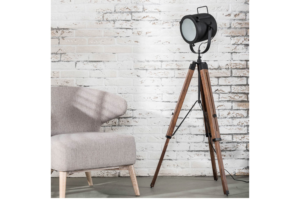Lampadaire industriel trpied bois et mtal noir STUDIO