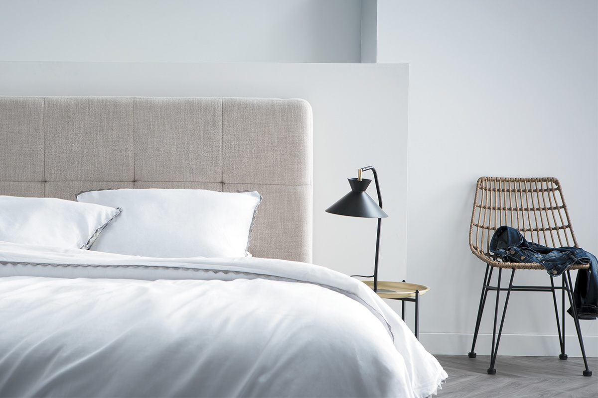 Lampe � poser design acier noir LEEDS