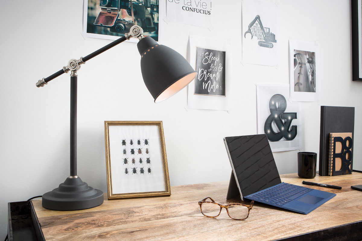 Lampe � poser design m�tal noir PROJECT