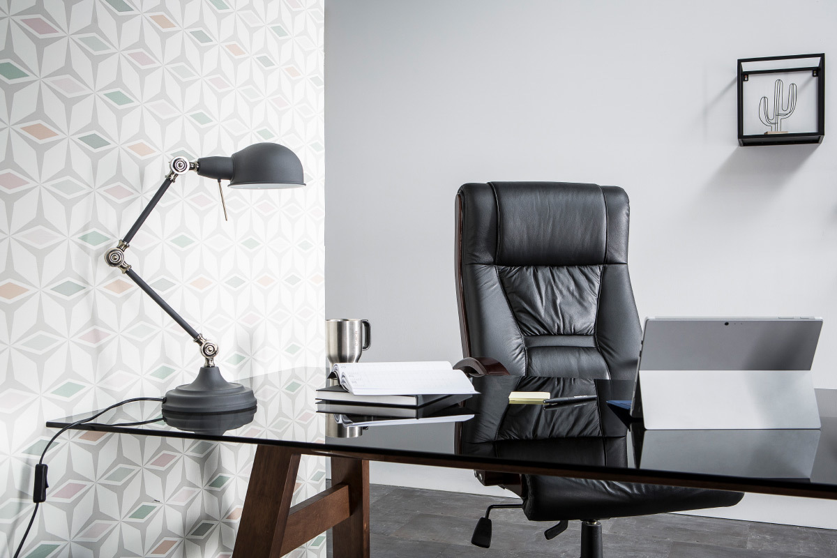 Lampe � poser industrielle m�tal noir BELFAST