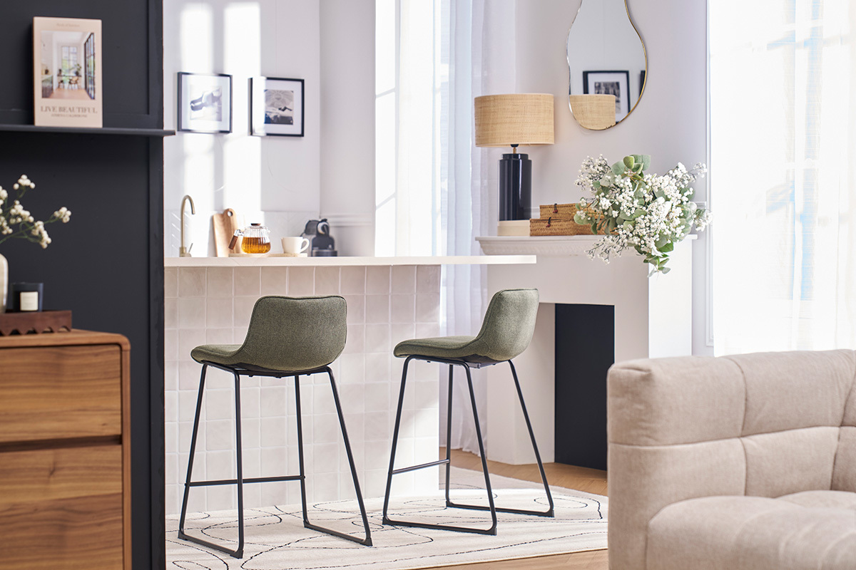 Lampe  poser noire en cramique et abat-jour en rabane H64 cm MAJES