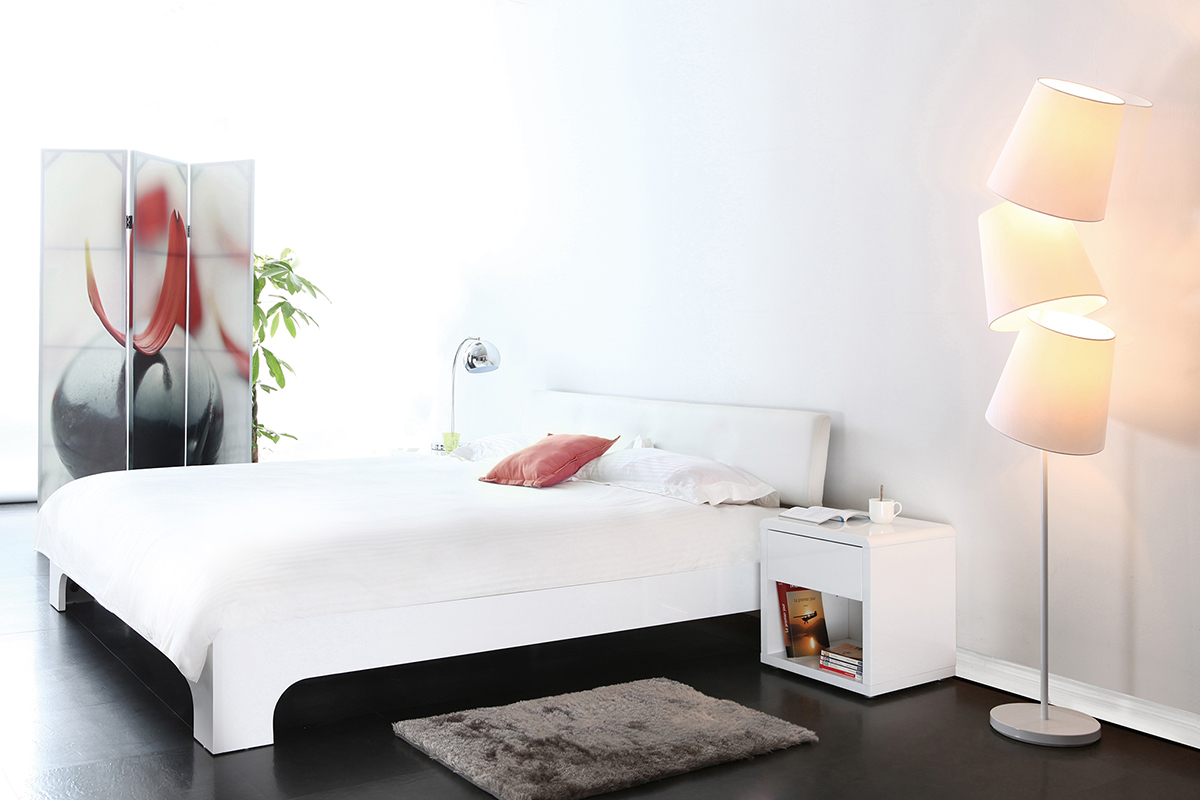 Lit 140x190 design laqu� blanc 2 places ELIO