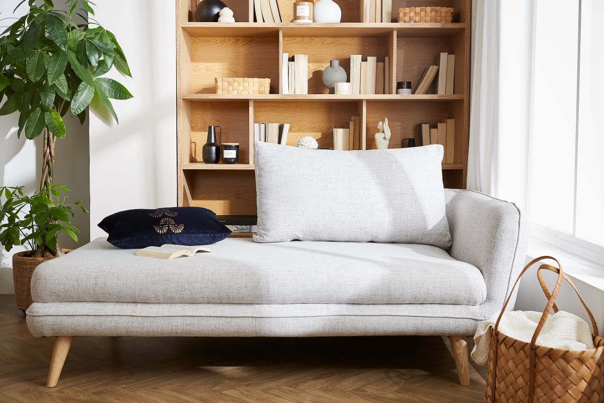 Méridienne angle gauche scandinave en tissu gris clair chiné et bois clair CREEP