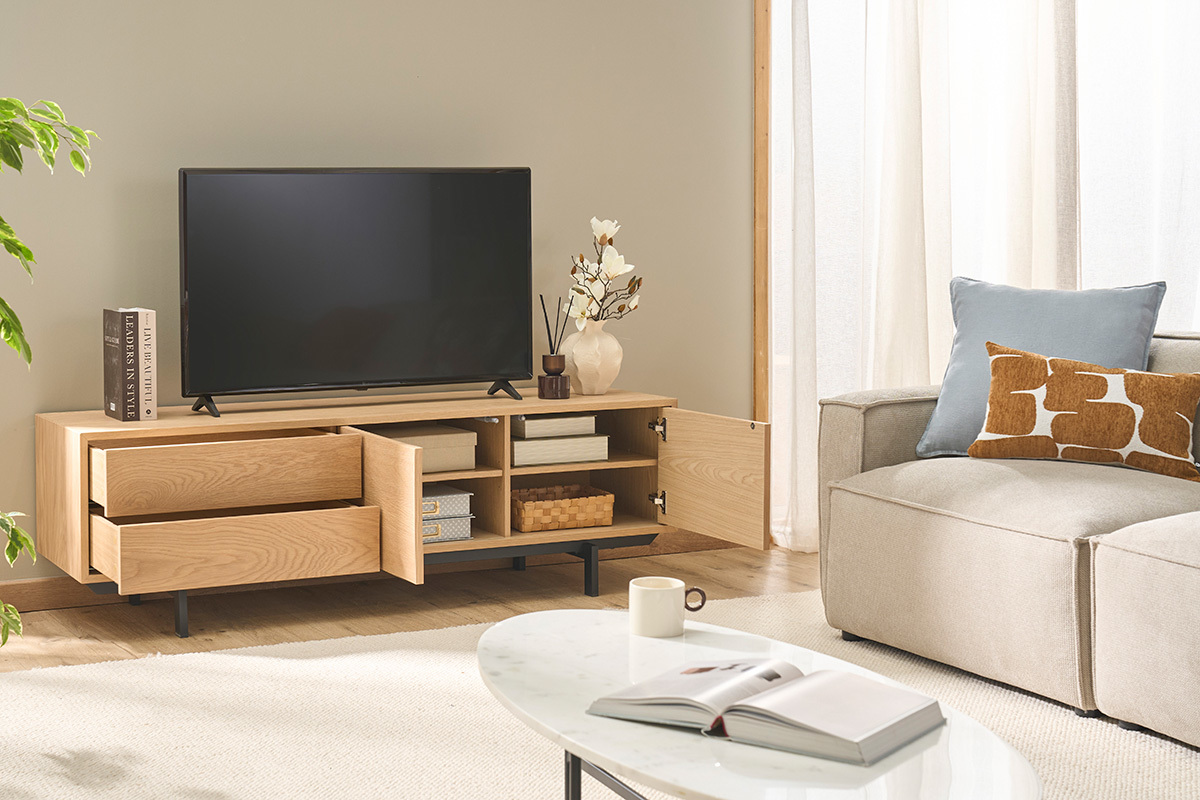 Meuble TV finition bois ch�ne avec rangements ferm�s L160 cm MANNY