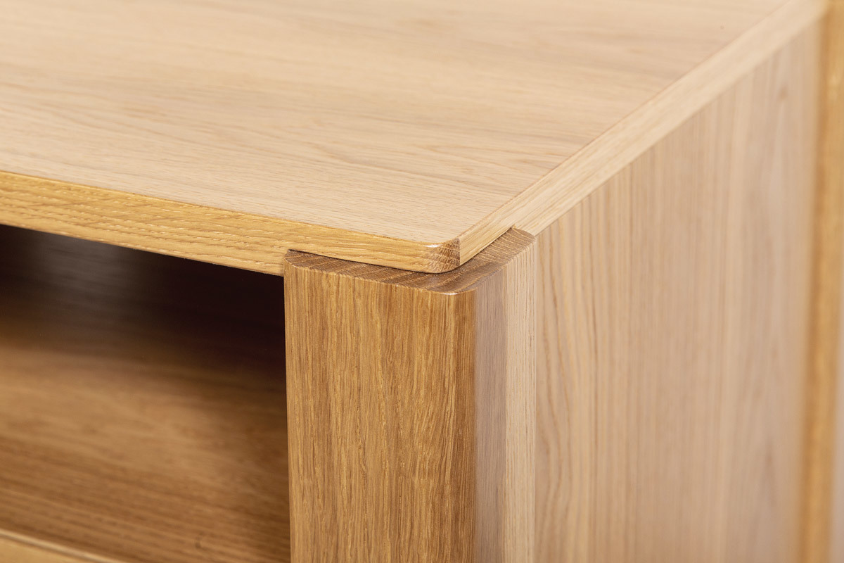 Meuble TV scandinave bois chne avec rangements ferms L160 cm AGALI