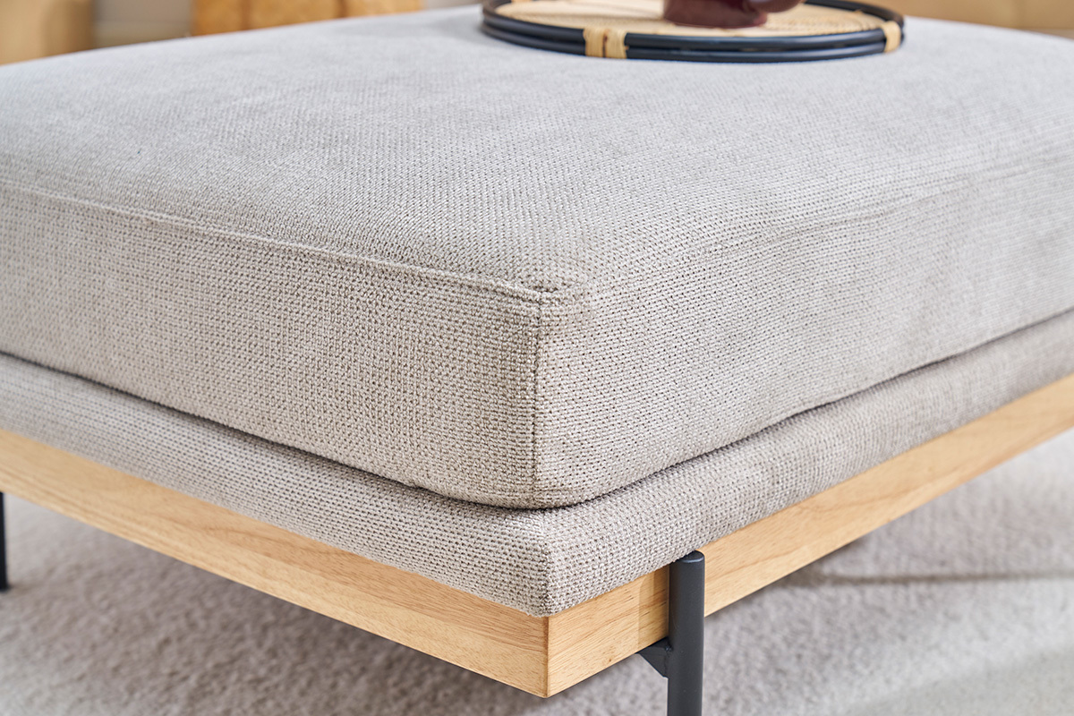 Pouf repose pieds en tissu chenille beige et mtal noir TODD