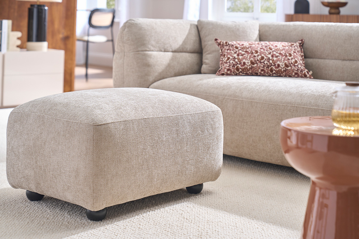 Pouf repose pieds en tissu effet velours vert kaki JOYA