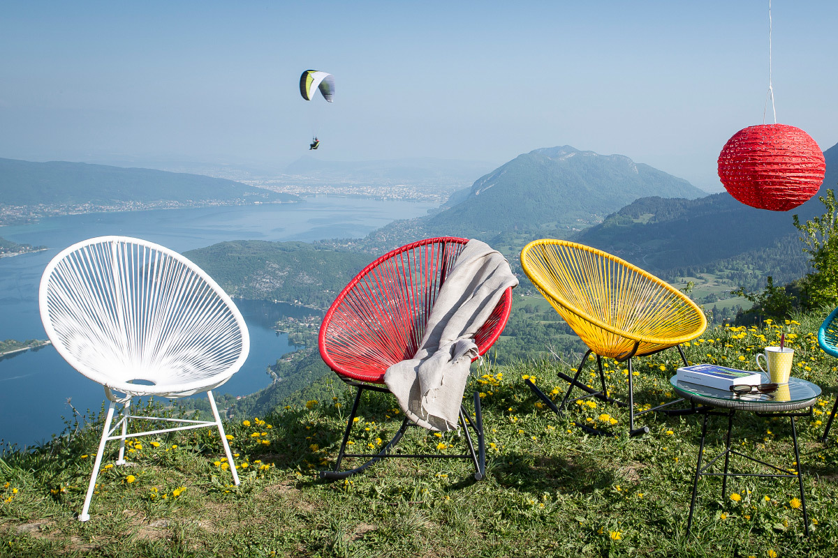 Rocking chair en fils de r�sine gris BELLAVISTA