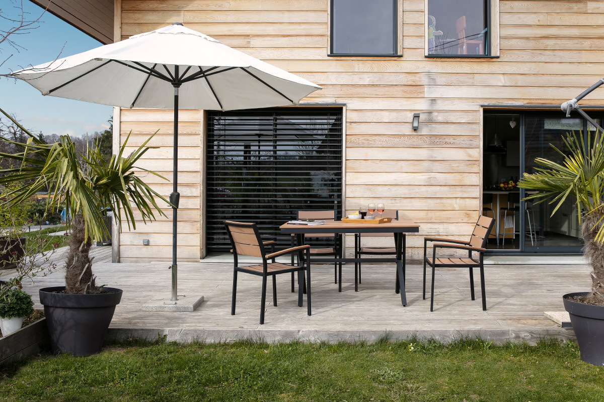 Salon de jardin avec table et 4 chaises blanc et gris VIAGGIO