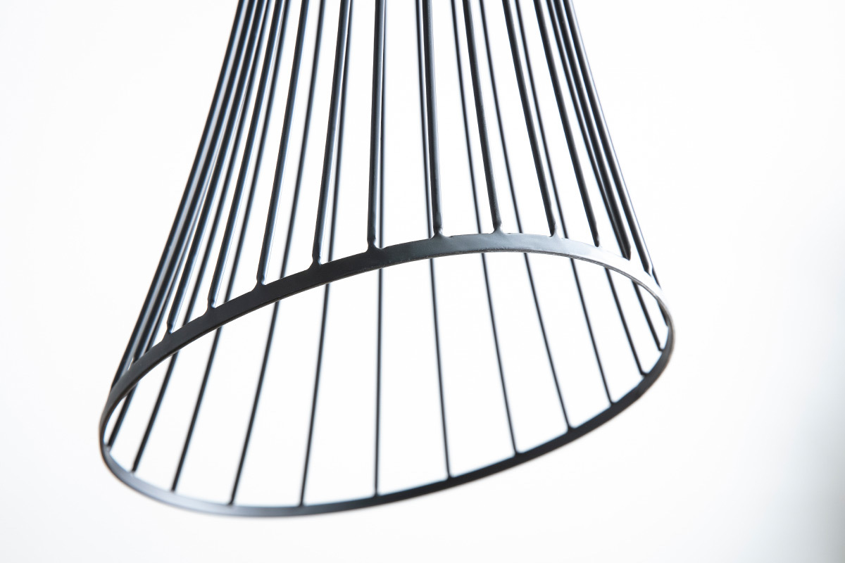 Suspension design m�tal noir MARYLIN