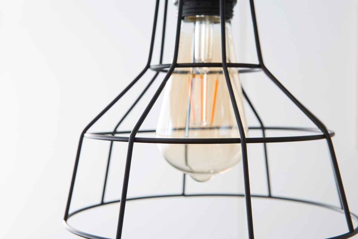 Suspension industrielle m�tal noir TELA